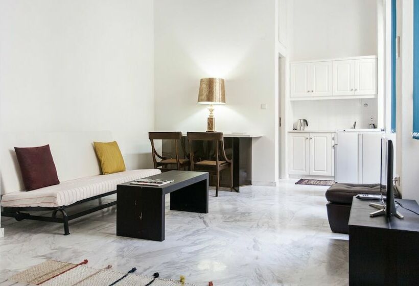 استودیوی استاندارد, Concierge Downtown