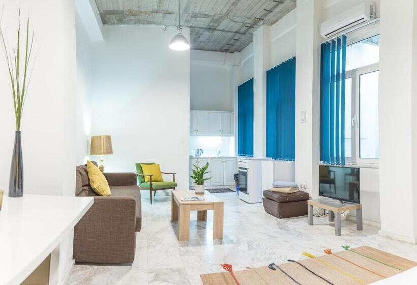 استودیوی استاندارد, Concierge Downtown