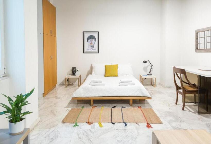 استودیوی استاندارد, Concierge Downtown