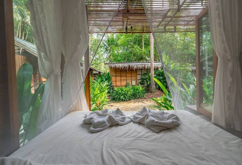 اتاق استاندارد, Jungle Koh Kood Resort