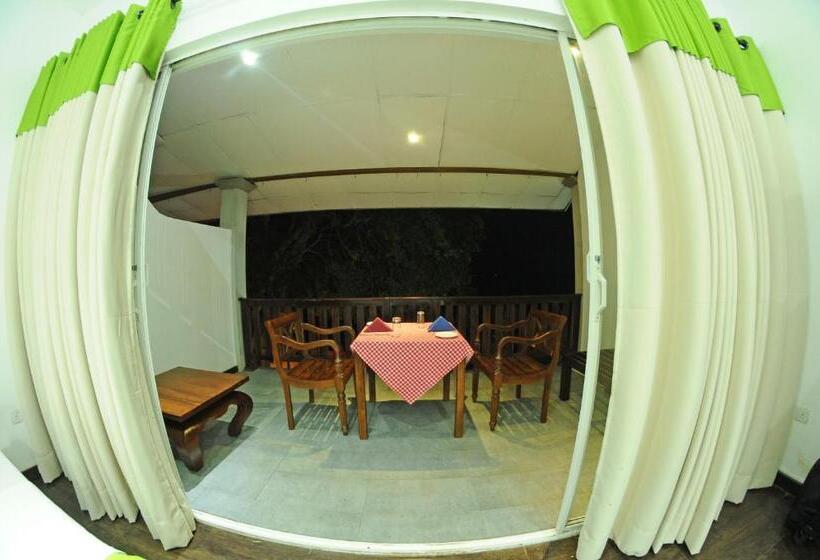 اتاق سوپریور خانوادگی, Lake Wind