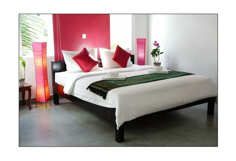 اتاق لوکس یک تخته, Paris Angkor Boutique