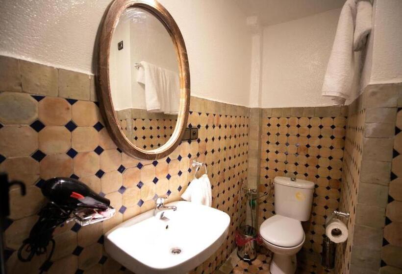 اتاق استاندارد, Riad Skilfo