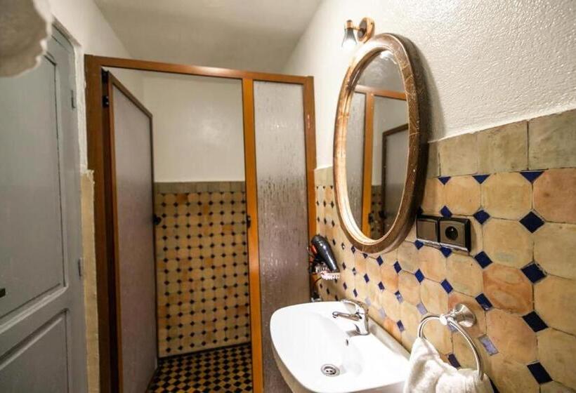 اتاق استاندارد, Riad Skilfo