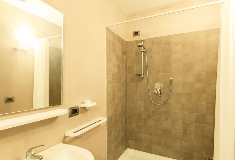 اتاق استاندارد, Ecoalbergo Bracciano