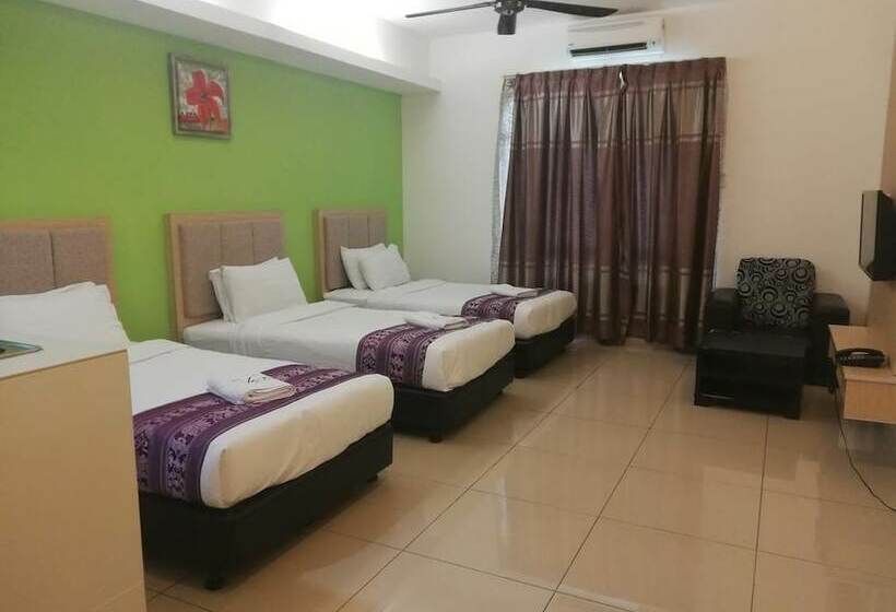 اتاق لوکس سه تخته, De  Viana Hotel & Apartment