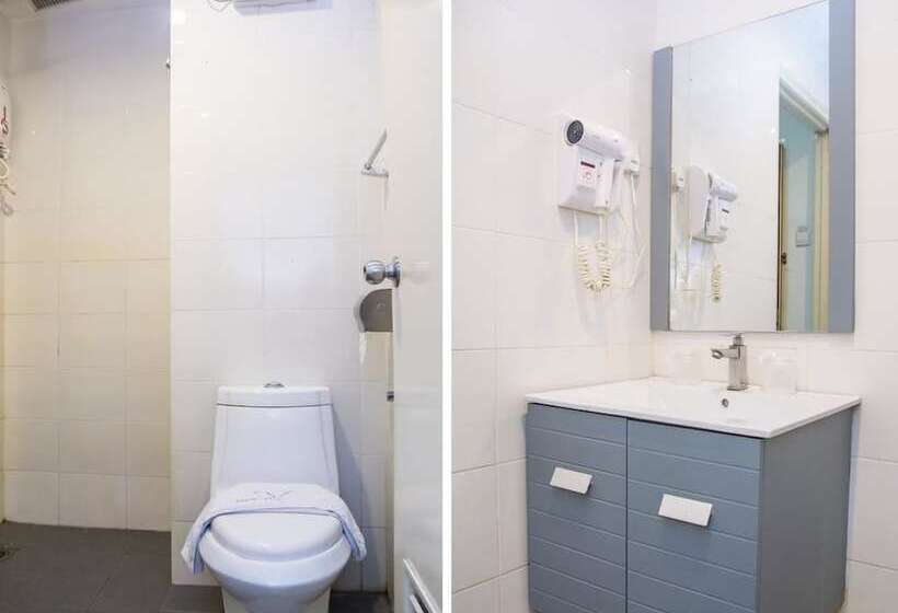 اتاق لوکس سه تخته, De  Viana Hotel & Apartment