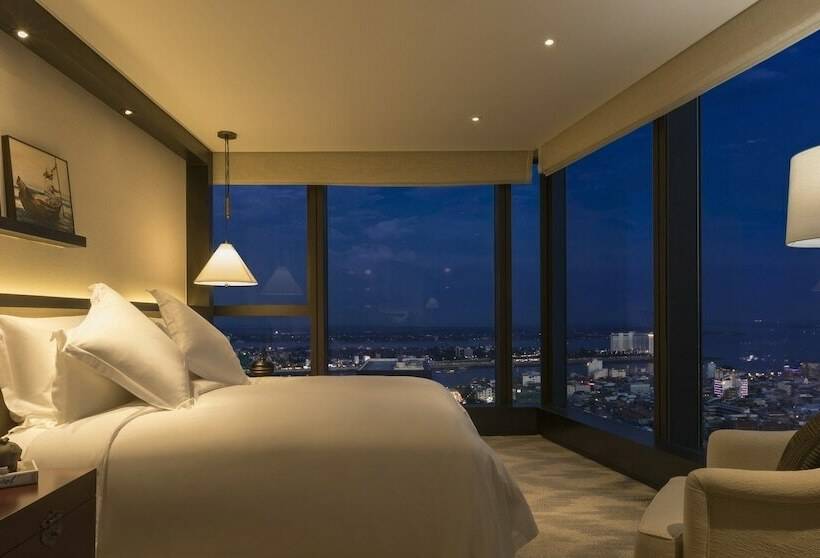 سوییت, Rosewood Phnom Penh