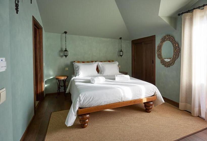 اتاق استاندارد با بالکن, Silver Coast Beach Residence