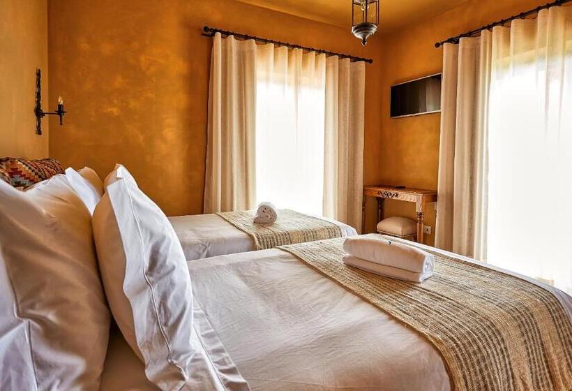 اتاق لوکس با چشم‌انداز دریا, Silver Coast Beach Residence