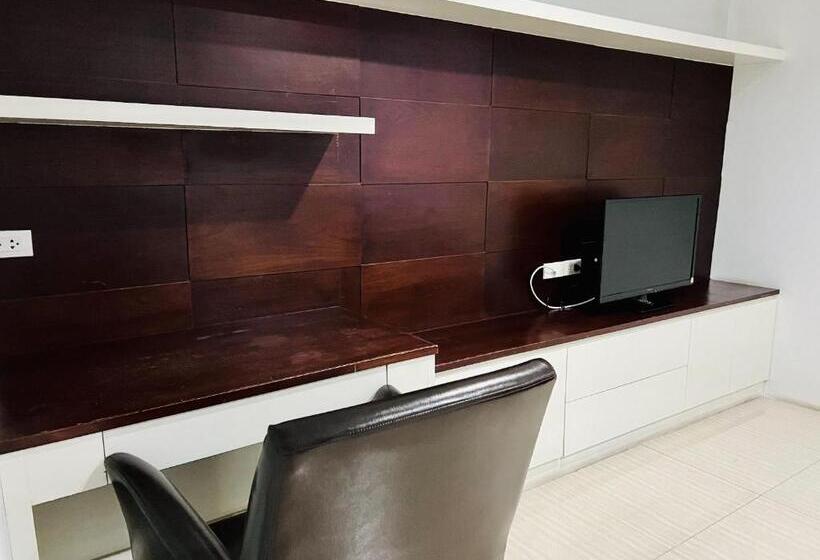 آپارتمان 1 خوابه با بالکن, Inn Kham Apartment