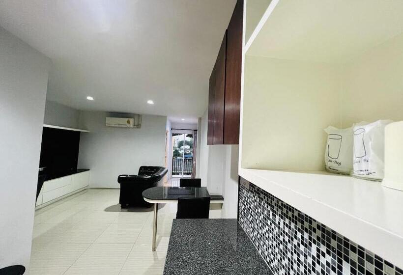 آپارتمان 1 خوابه با بالکن, Inn Kham Apartment