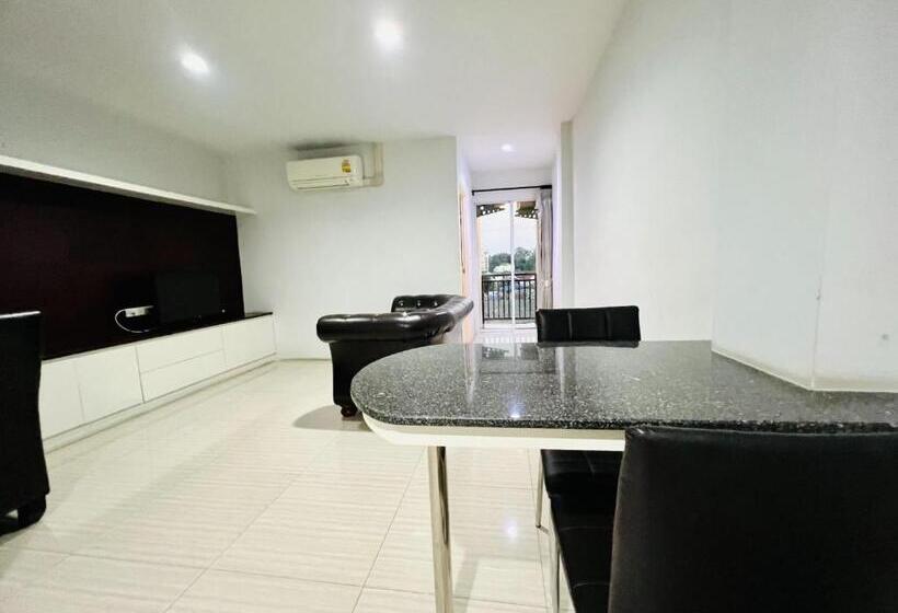 آپارتمان 1 خوابه با بالکن, Inn Kham Apartment
