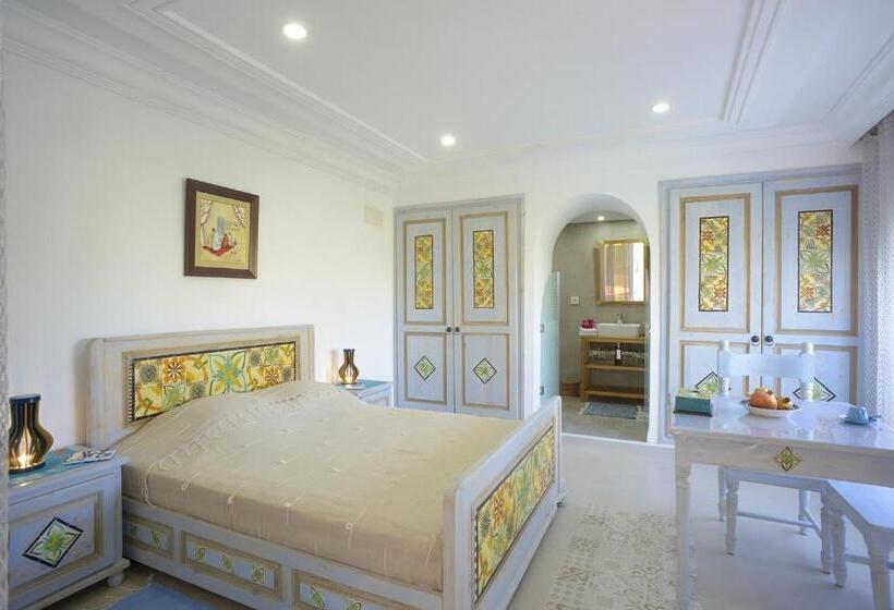 اتاق استاندارد با چشم‌انداز استخر, Dar El Yasmine Tunis