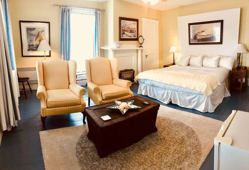 اتاق استاندارد با تخت دوبل و چشم‌انداز دریا, Treadwell Inn