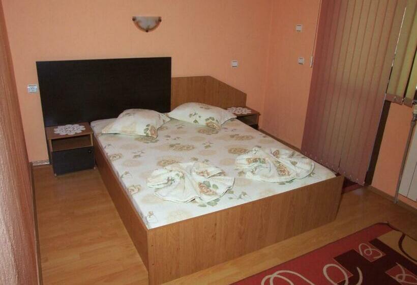 آپارتمان 1 خوابه, Family Hotel Dalia