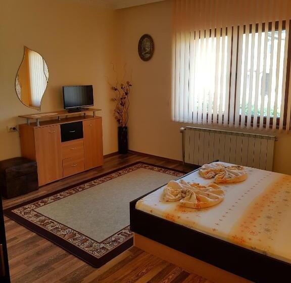 آپارتمان 1 خوابه, Family Hotel Dalia