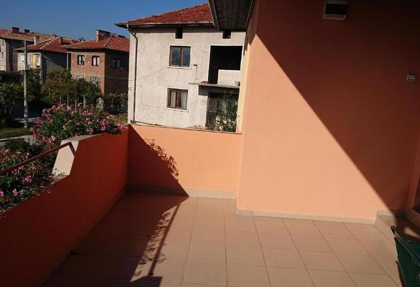 اتاق استاندارد, Family Hotel Dalia