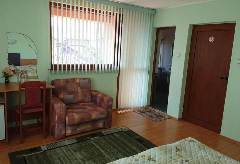 اتاق استاندارد, Family Hotel Dalia