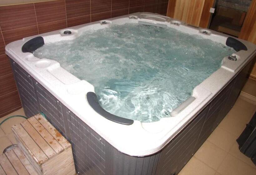 خانه 1 خوابه, Family Hotel Dalia