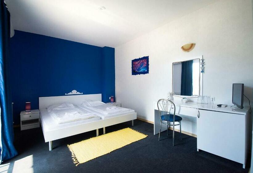 اتاق استاندارد, Family Hotel Four Seasons Tsarevo