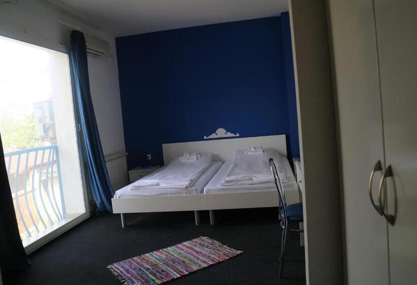 اتاق استاندارد, Family Hotel Four Seasons Tsarevo