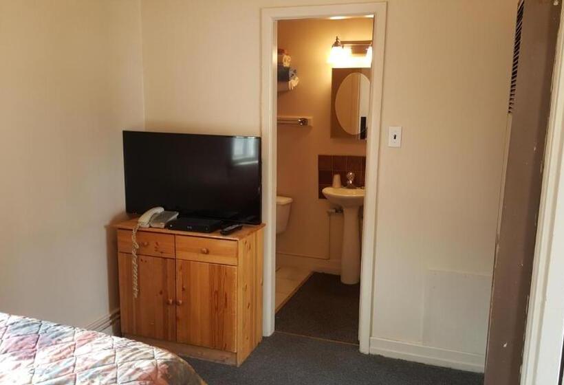 اتاق استاندارد یک نفره, Hat Motel