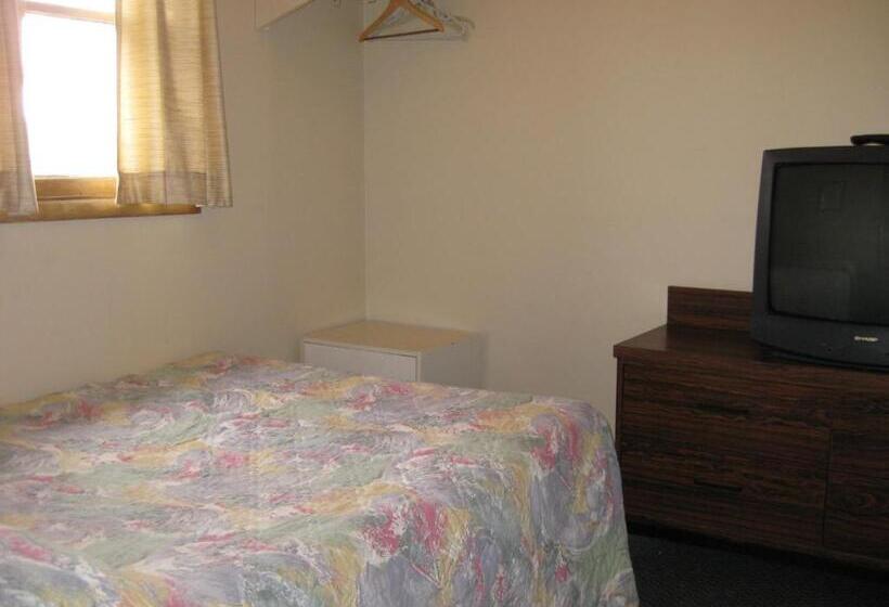 اتاق استاندارد, Hat Motel