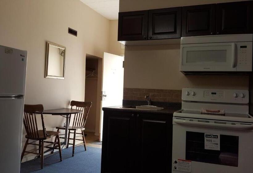 استودیوی استاندارد, Hat Motel
