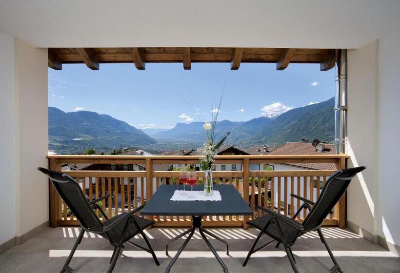 Comfort room with balcony, Garni Paler