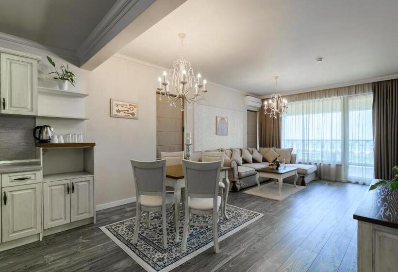 آپارتمان 1 خوابه با چشم‌انداز دریا, Sunny Castle Hotel   All Inclusive And Free Parking