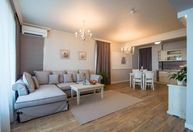 آپارتمان 1 خوابه با چشم‌انداز دریا, Sunny Castle Hotel   All Inclusive And Free Parking