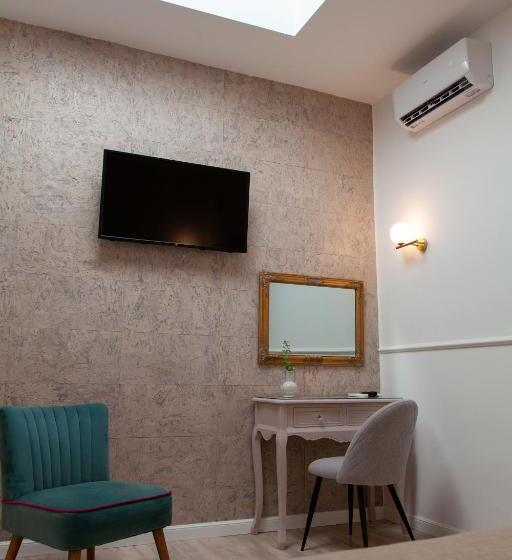 اتاق لوکس, Via Polonia   Boutique Studios Corfu