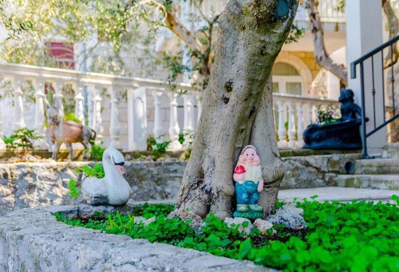 آپارتمان 2 خوابه با چشم‌انداز دریا, Villa Kosa
