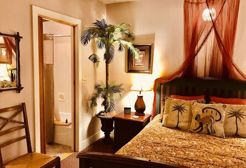 اتاق لوکس, Arden Forest Inn