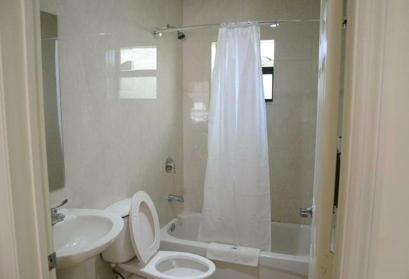 اتاق استاندارد با تخت بزرگ, Carl's El Padre Motel