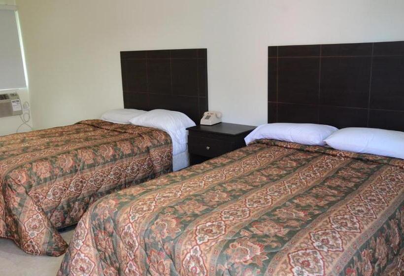 اتاق استاندارد با 2 تخت دوبل, Carl's El Padre Motel