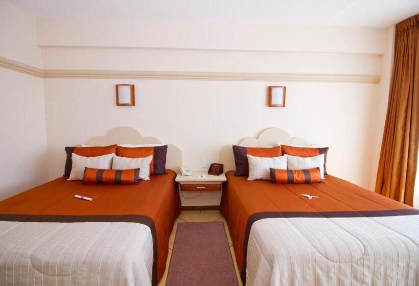 Superior room with lake view, 9 Manantiales