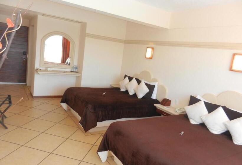 Superior room with lake view, 9 Manantiales