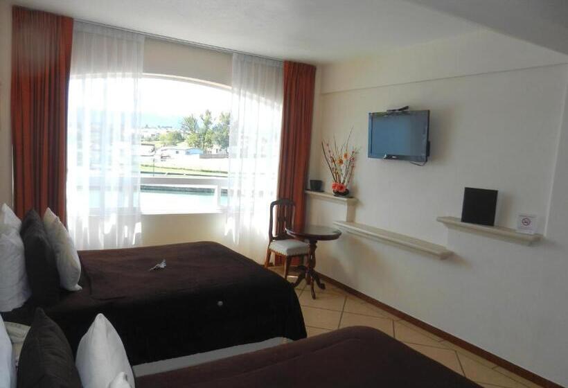 Superior room with lake view, 9 Manantiales