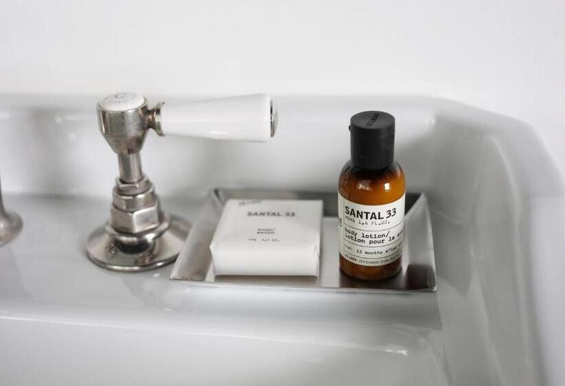اتاق استاندارد با تخت بزرگ, The Robey, Chicago, A Member Of Design Hotels