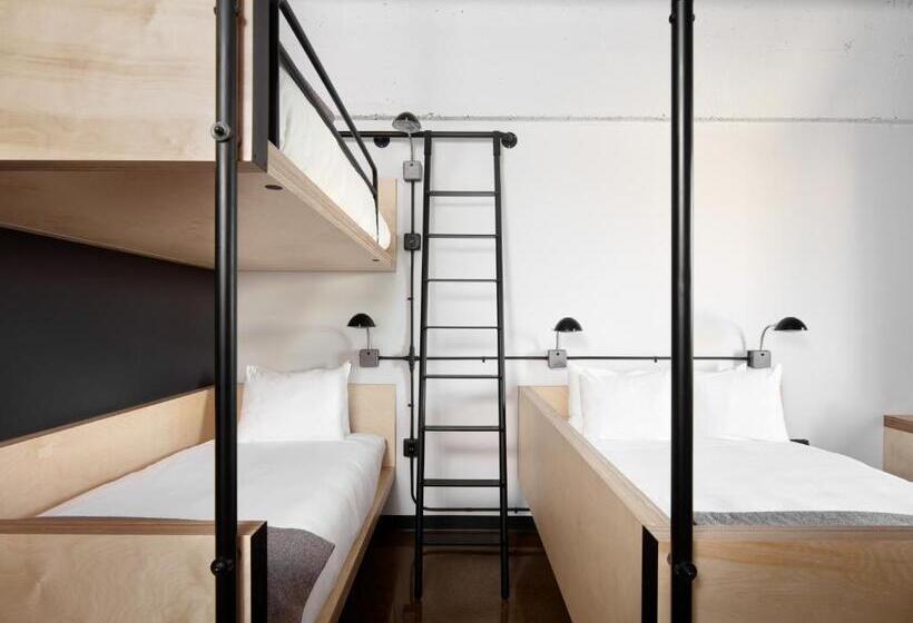 اتاق استاندارد با تخت‌های تاشو, The Robey, Chicago, A Member Of Design Hotels