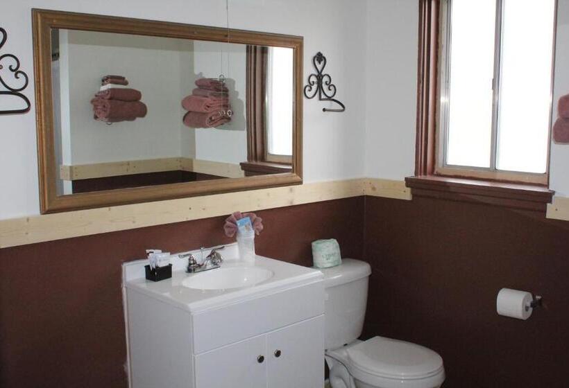 اتاق استاندارد با 2 تخت دوبل, Trail S End Motel Downtown Lewistown