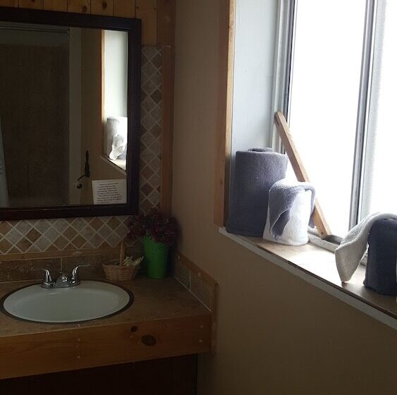 اتاق استاندارد با 2 تخت دوبل, Trail S End Motel Downtown Lewistown