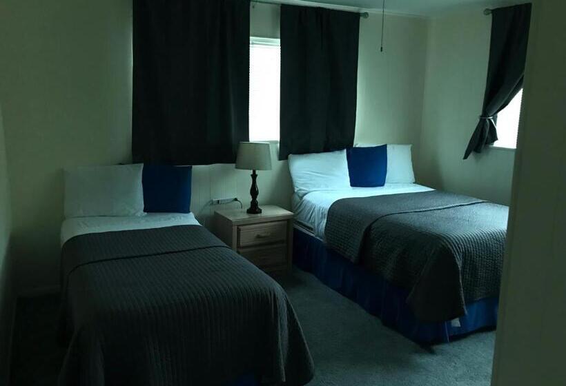 بانگلوی استاندارد 2 خوابه, Upper Deck Hotel And Bar   Adults Only