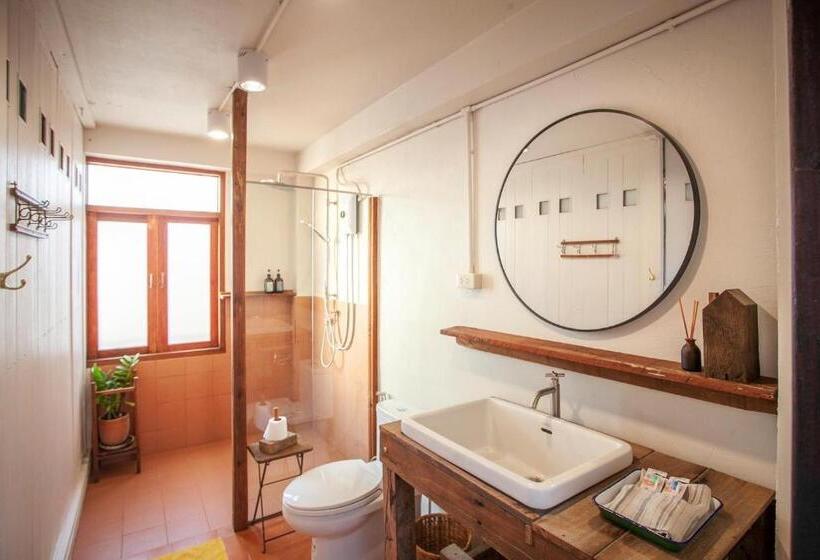 اتاق استاندارد با چشم‌انداز, Mana Craft Stay