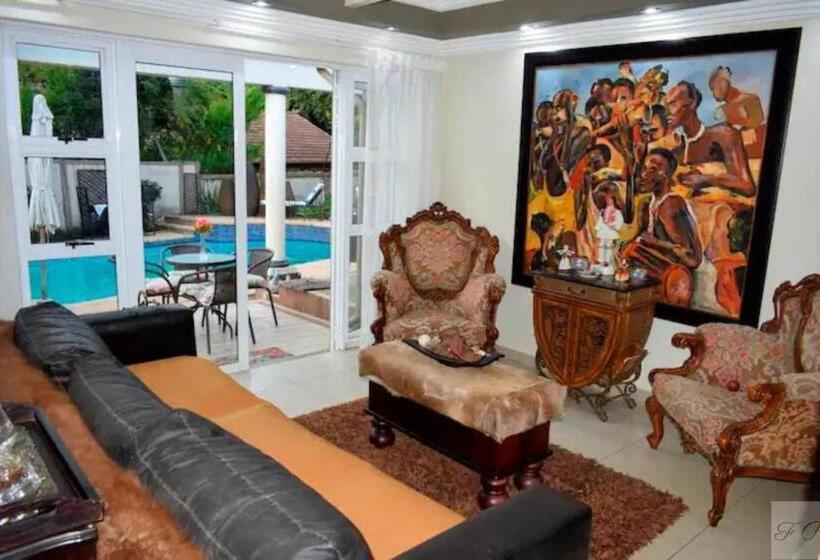 اتاق استاندارد, The Rhino Room At Frederick S Place