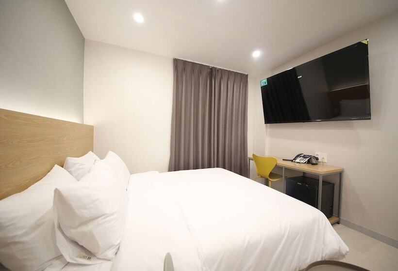 اتاق استاندارد, Calm Rest Hotel Masan