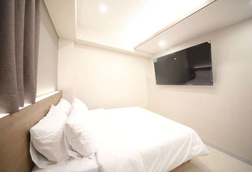 اتاق لوکس, Calm Rest Hotel Masan