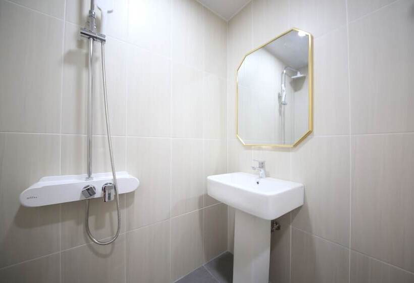 اتاق لوکس, Calm Rest Hotel Masan